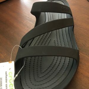 NEW: Crocs swiftwater sandals (black, 9)